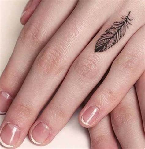 85 Tatuajes en los DEDOS: Tipos, significados y。